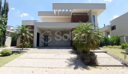 Casa à venda com 4 suítes, projeto moderno, no Condomínio Campo de Toscana em Vinhedo SP