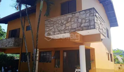 Casa à venda no bairro Residencial Nova Itália na cidade de Valinhos - SP Ótima localização o que facilita o dia a dia.