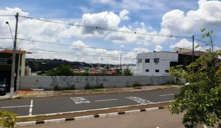 Terreno comercial para venda em Vinhedo, interior de São Paulo.