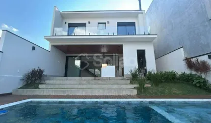 Casa a venda em Valinhos no Condomínio Bosque da Mata.