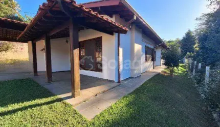 Casa térrea para alugar 3 quartos, 1 suite, 4 banheiros, piscina, churrasqueira em Vinhedo -SP