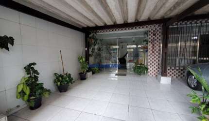 Casa em condomínio fechado com 3 quartos para alugar na Rua Venâncio José Lisboa, --, Ponta da Praia, Santos por R$ 5.000