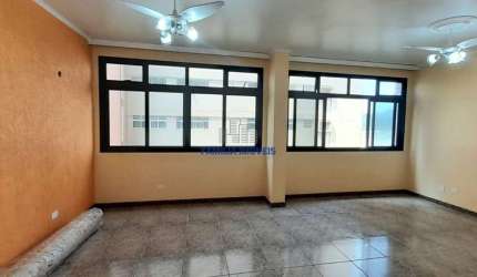 Apartamento com 3 quartos para alugar na Avenida Presidente Wilson, --, José Menino, Santos por R$ 5.500