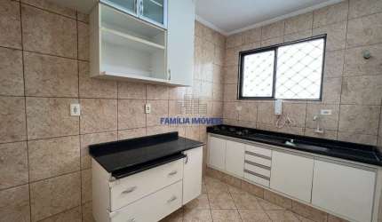 Casa em condomínio fechado com 2 quartos para alugar na Abrão Maluhy, --, Encruzilhada, Santos por R$ 2.950