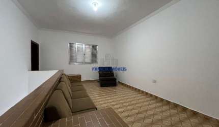 Casa em condomínio fechado com 3 quartos para alugar na Rua Doutor Carvalho de Mendonça, --, Marapé, Santos por R$ 4.100