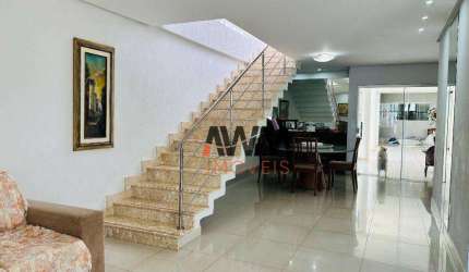 Sobrado com 3 suítes à venda, 240 m² por R$ 795.000 - Santa Genoveva - Goiânia/GO