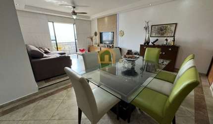 Apartamento Padrão, 3 dormitórios) , sendo 1 suíte, com 2 banheiros e uma área total de 143m² .