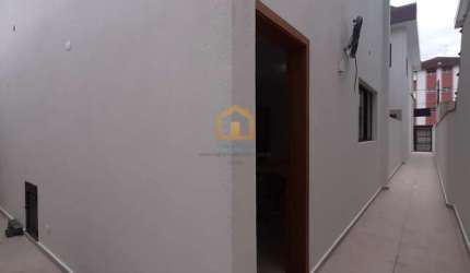 Casa Sobrado, 02 Dormitórios, ambos com Suíte, Lavabo, Sala, Cozinha, Área de Serviço, Quintal, e Garagem
