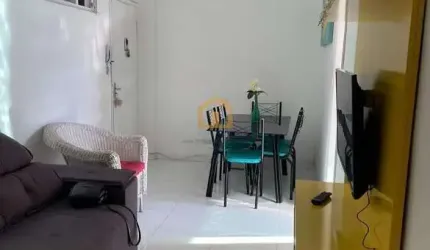 Apartamento à Venda - 1 Quarto, 1 Banheiro, Prédio com Elevador.