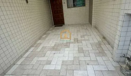 Casa Térrea com 3 Dormitórios – Ótima Localização