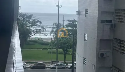 Apartamento com Vista Parcial do Mar – Embaré, Santos