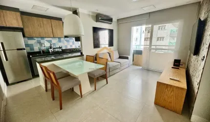 Apartamento Padrão  Porteira Fechada 2 dormitórios, sendo 1 suíte.