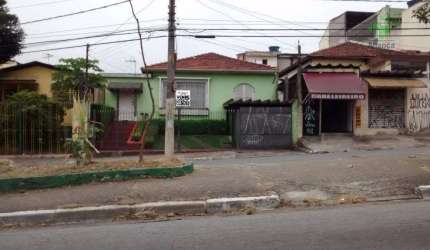 casa comercial em Av. no metro Artur Alvim