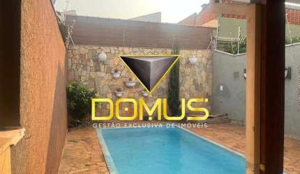 Casa no Monte Alegre com piscina 3 Dormitórios sendo 1 suite