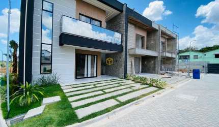 Excelente Casa em Condominio no Eusébio