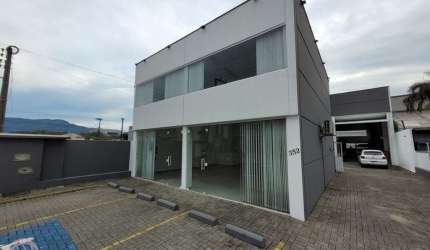 Ponto comercial com 1 sala para alugar no Nova Brasília, Jaraguá do Sul , 120 m2 por R$ 4.050