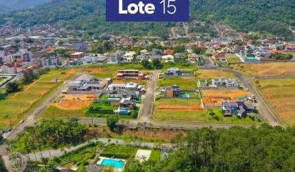 Terreno à venda no Jaraguá Esquerdo, Jaraguá do Sul , 900 m2 por R$ 1.400.000