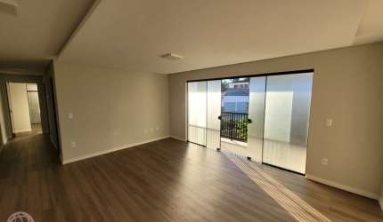 Apartamento com 2 quartos para alugar na Vila Lenzi, Jaraguá do Sul , 92 m2 por R$ 3.500