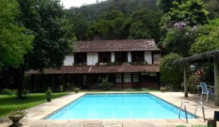 Casa- Petrópolis, Carangola