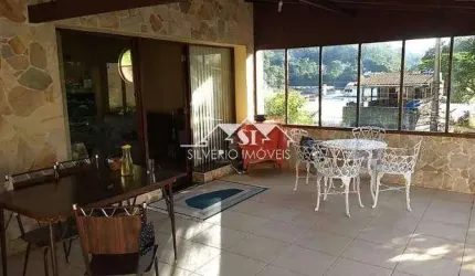 Casa- Petrópolis, Centro