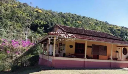 Casa- Petrópolis, Araras