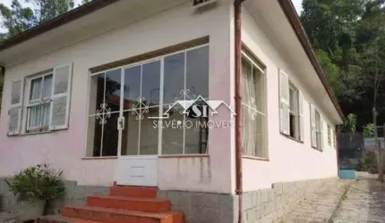 Casa- Petrópolis, Carangola