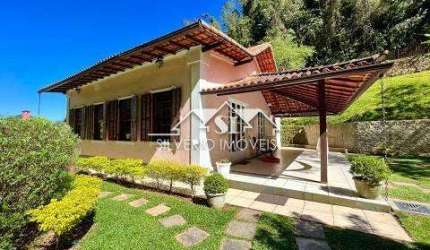 Casa- Petrópolis, Castelânea