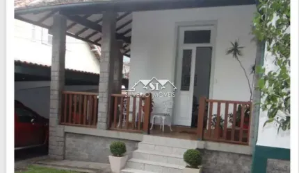 Casa- Petrópolis, Alto da Serra