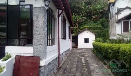 Casa- Petrópolis, Centro