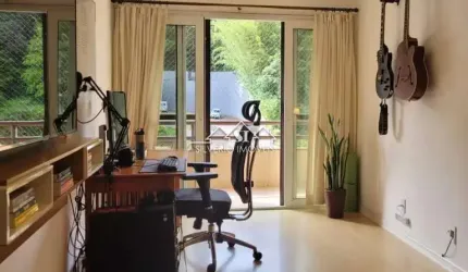 Apartamento- Petrópolis, Coronel Veiga