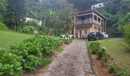 Casa- Petrópolis, Caxambú