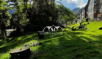 Apartamento- Petrópolis, Samambaia