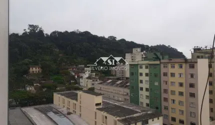 Apartamento- Petrópolis, Centro