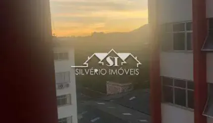 Apartamento- Petrópolis, Centro