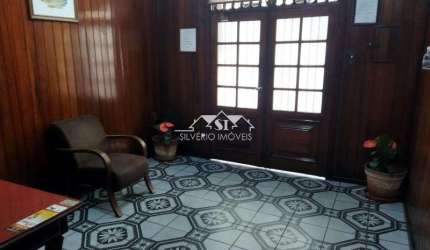 Apartamento- Petrópolis, Centro