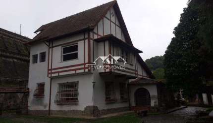Casa- Petrópolis, Centro