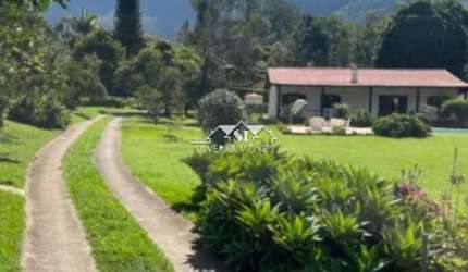 Sítio- Petrópolis, Araras