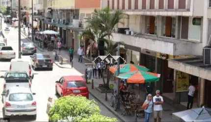 Apartamento- Petrópolis, Centro