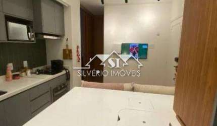 Apartamento- Petrópolis, Centro