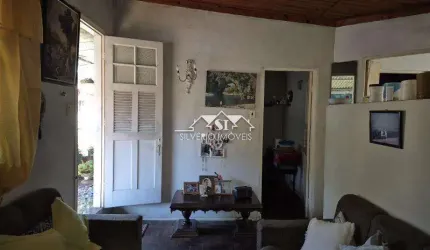 Casa- Petrópolis, Castelânea