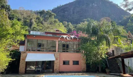 Casa- Petrópolis, Corrêas