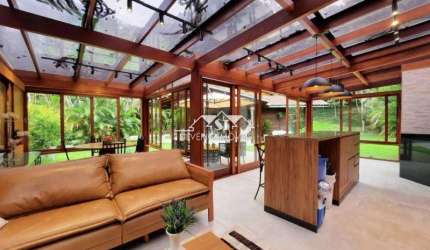 Casa- Petrópolis, Corrêas