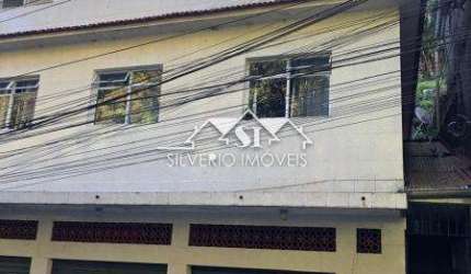 Apartamento- Petrópolis, Mosela
