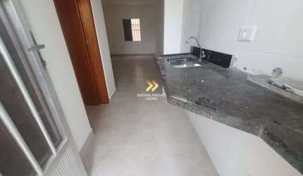 Kitnet Reformada com Garagem e Área de Lazer - Canto do Forte, Praia Grande