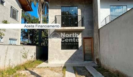 Sobrado Geminado em Construção à Venda com 2 Quartos no Costeira à 250 m da Lagoa, Balneário Barra