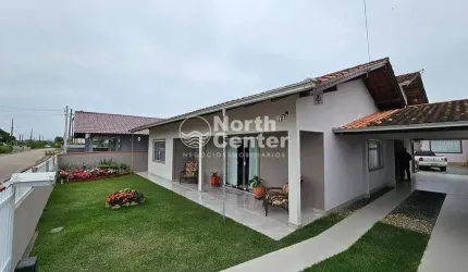 Casa Espaçosa com Piscina e Edícula à venda, Bairro Costeira, Balneário Barra do Sul, SC