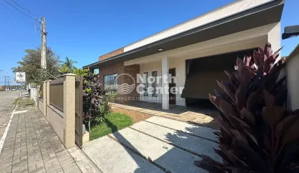 Casa padrão à Venda próximo a lagoa, Costeira, Balneário Barra do Sul, SC