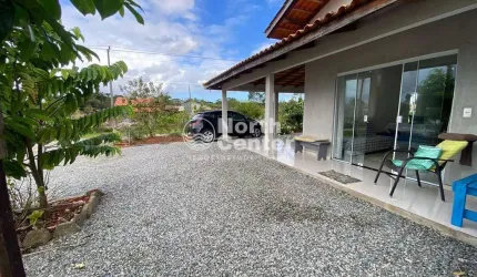 Casa de Esquina com Terreno Amplo á venda, Bairro Costeira, Balneário Barra do Sul, SC