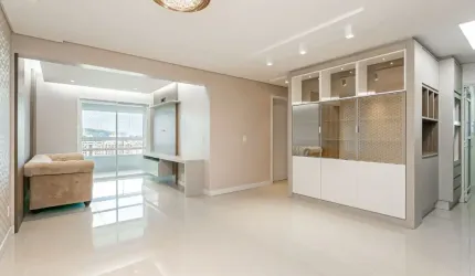 Apartamento à venda 97m² de área útil, com 3 dormitórios, sendo uma suíte e uma vaga de garagem no bairro Barreiros - São José-SC