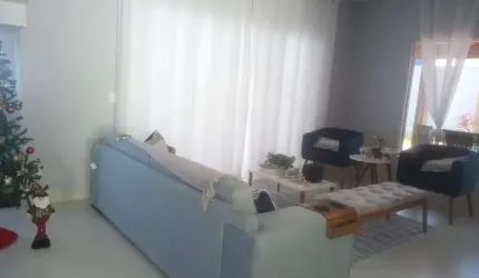 Casa à venda, 4 quartos, 4 suítes, 2 vagas, Novo Mundo - Uberlândia/MG